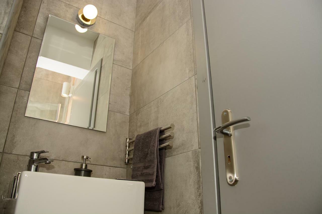Comfy Brand New Apt Near Acropolis Museum Афіни Екстер'єр фото